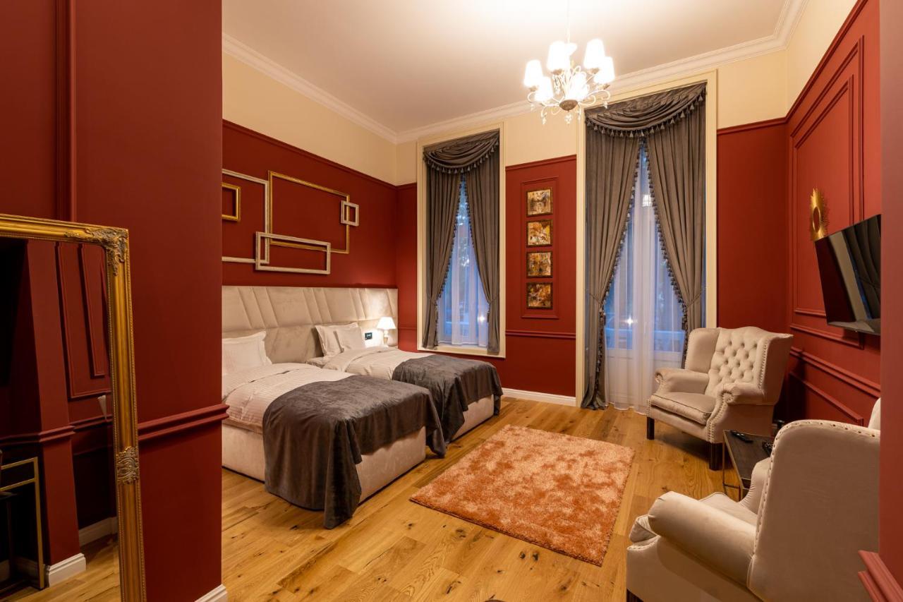 Boutique Hotel Cocosul De Aur Targu Mures Ngoại thất bức ảnh