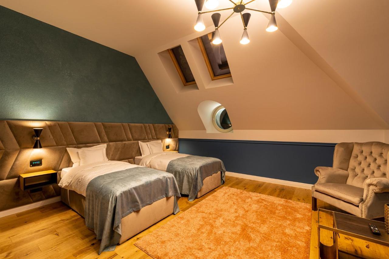 Boutique Hotel Cocosul De Aur Targu Mures Ngoại thất bức ảnh