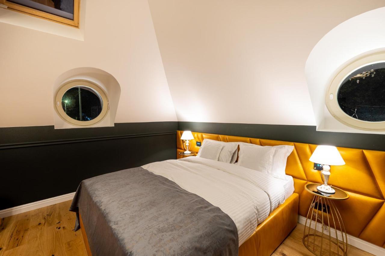Boutique Hotel Cocosul De Aur Targu Mures Ngoại thất bức ảnh