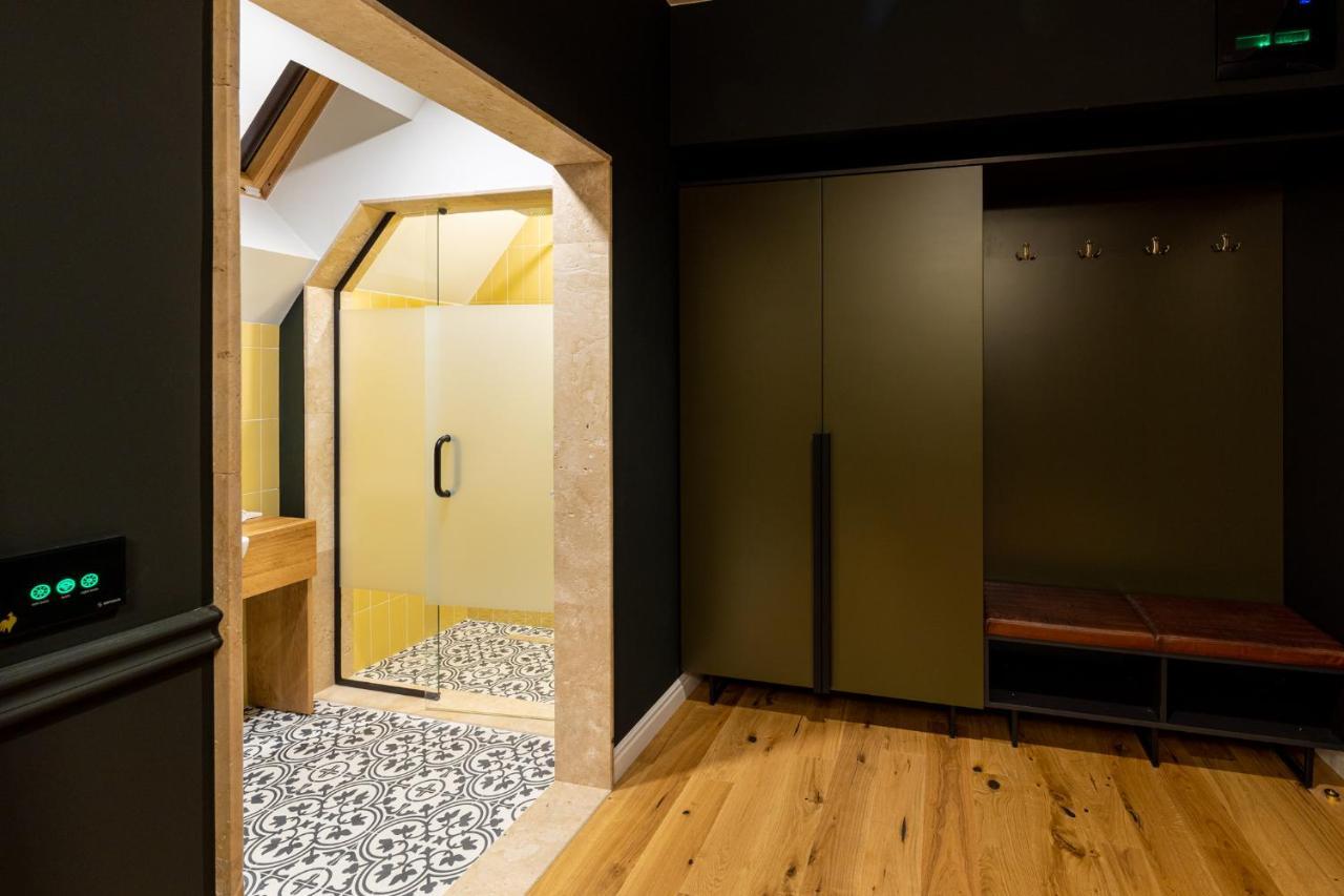 Boutique Hotel Cocosul De Aur Targu Mures Ngoại thất bức ảnh