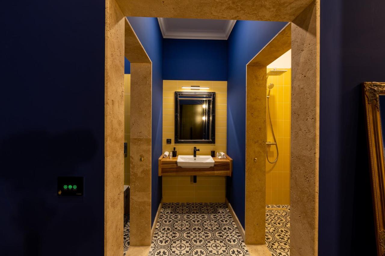 Boutique Hotel Cocosul De Aur Targu Mures Ngoại thất bức ảnh