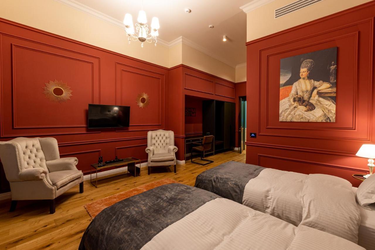 Boutique Hotel Cocosul De Aur Targu Mures Ngoại thất bức ảnh