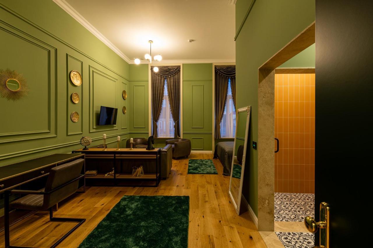 Boutique Hotel Cocosul De Aur Targu Mures Ngoại thất bức ảnh