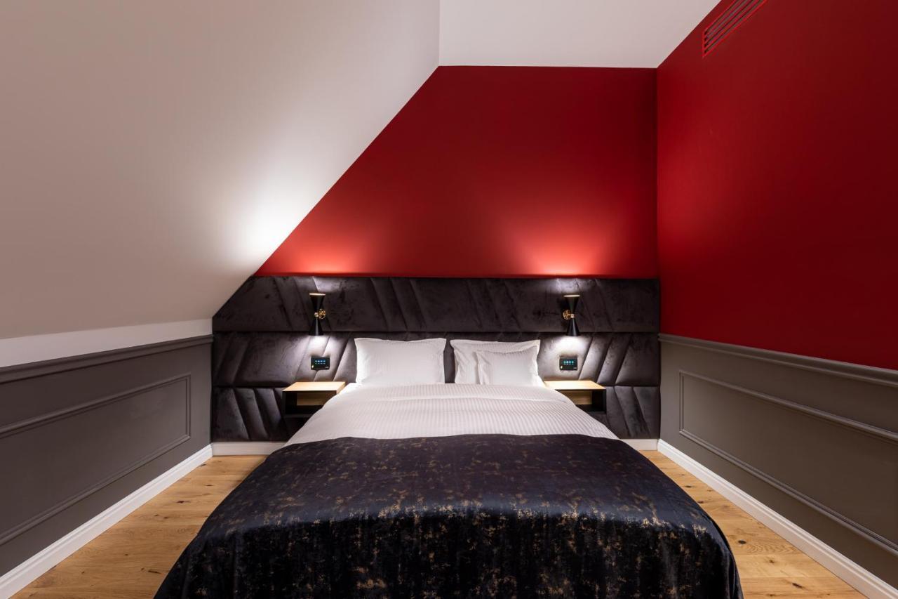Boutique Hotel Cocosul De Aur Targu Mures Ngoại thất bức ảnh