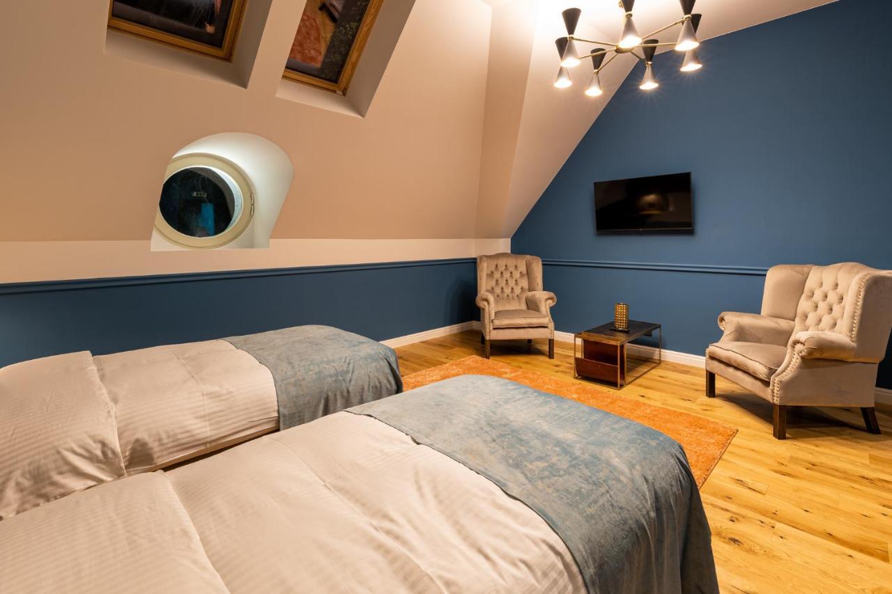 Boutique Hotel Cocosul De Aur Targu Mures Ngoại thất bức ảnh