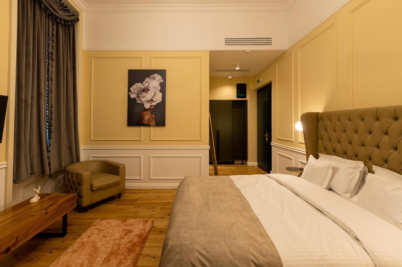 Boutique Hotel Cocosul De Aur Targu Mures Ngoại thất bức ảnh