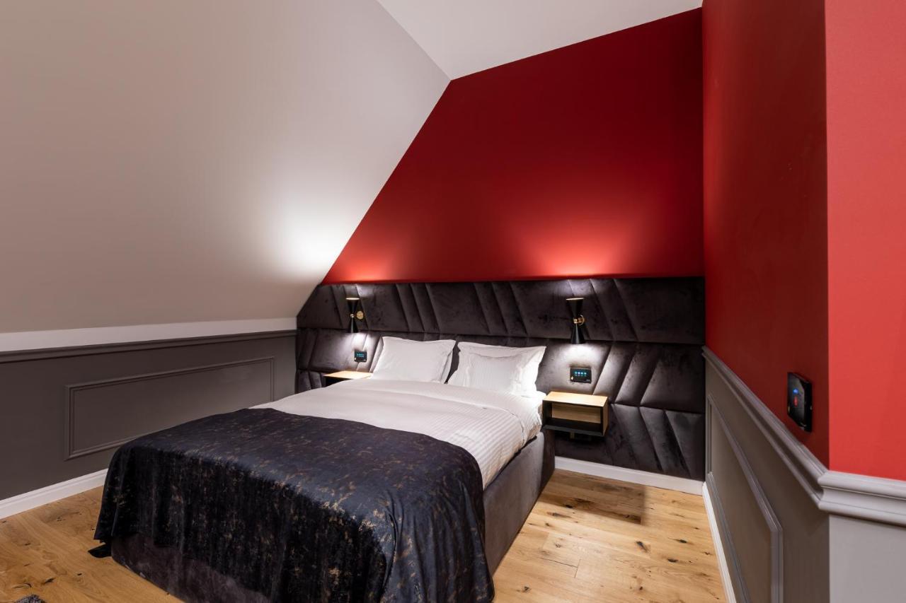 Boutique Hotel Cocosul De Aur Targu Mures Ngoại thất bức ảnh