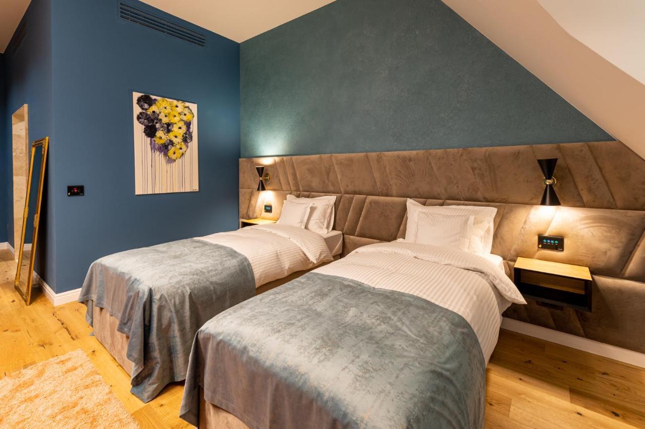 Boutique Hotel Cocosul De Aur Targu Mures Ngoại thất bức ảnh